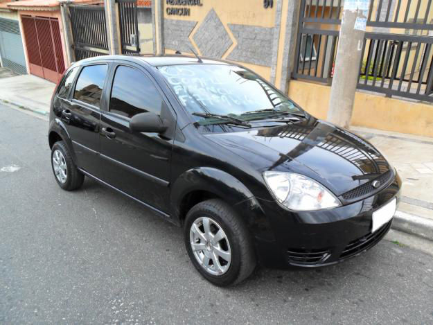 1323981115_291569181_42-Ford-Fiesta-Hatch-Carros-motos-e-barcos