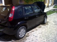 1338656667_385739079_2-FIESTA-HATCH-PRETO-COM-AR4-ALARME-Recife