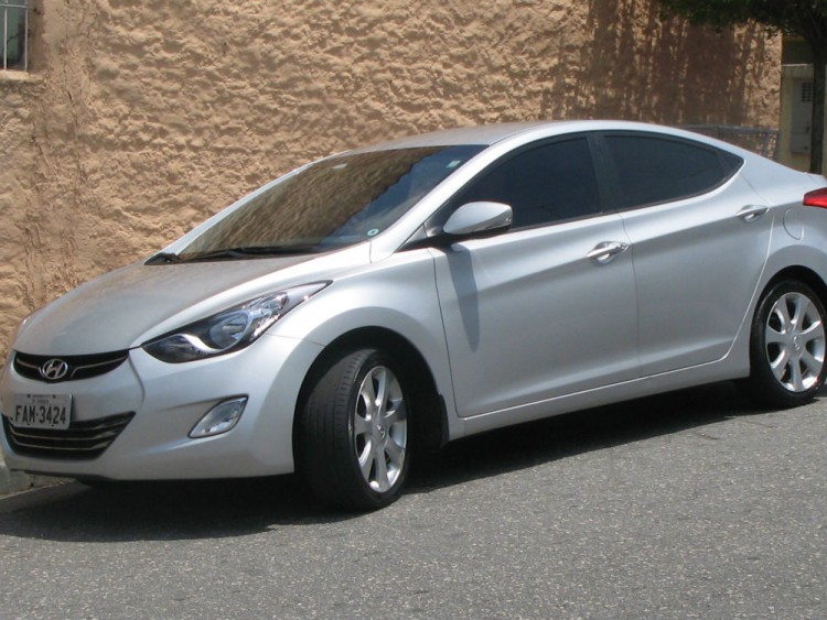 carro elantra 003